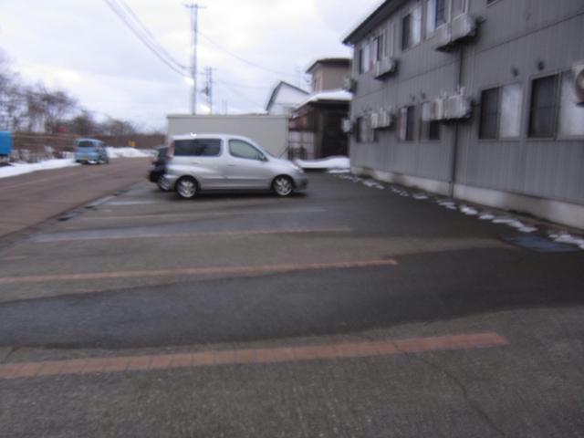 駐車場　駐車場