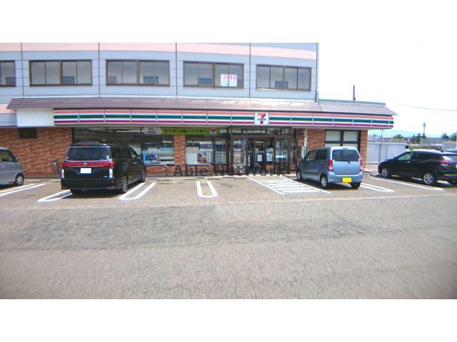 コンビニ　セブンイレブン長岡藤橋店（コンビニ）まで899m