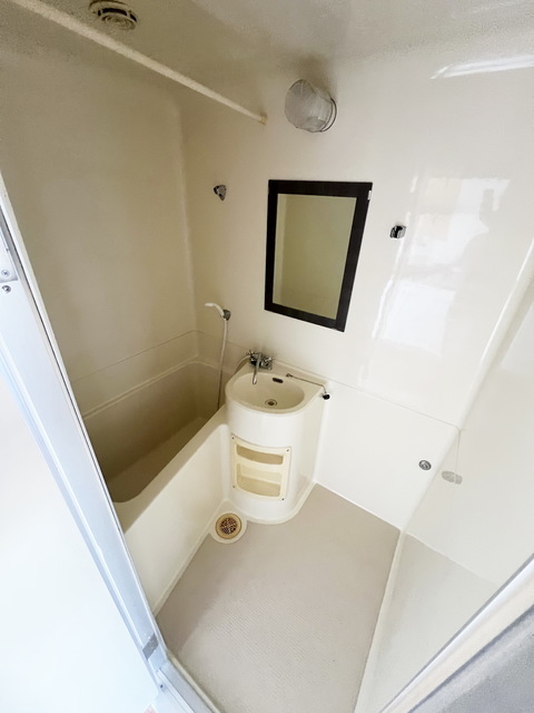 バス・シャワールーム　～いい湯だな～