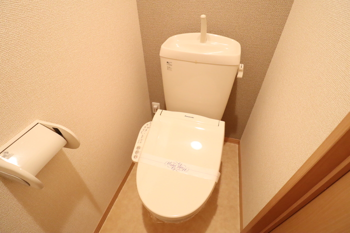 トイレ　温水洗浄便座