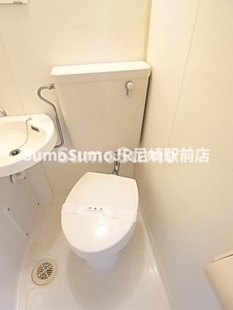 トイレ　コンパクトで使いやすいトイレです