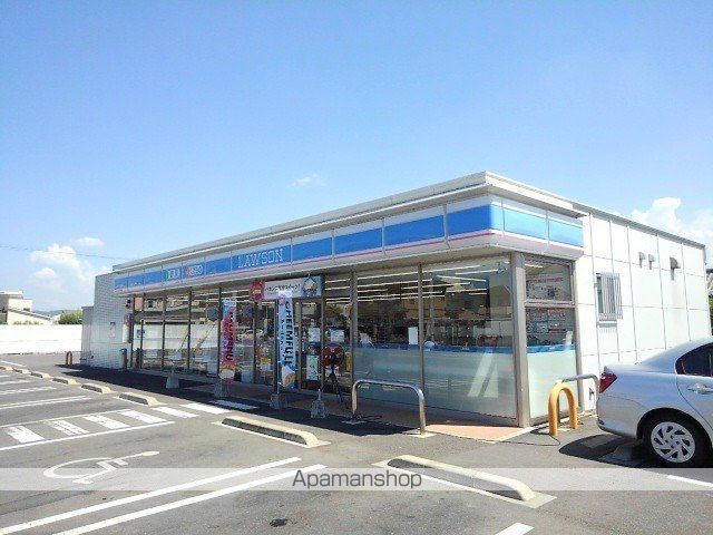 コンビニ　ローソン丸亀郡家町辻店（コンビニ）まで200m