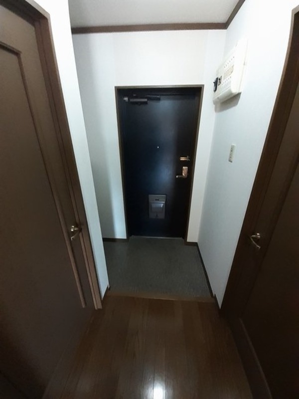 玄関　図面と現状に相違がある場合には現状を優先