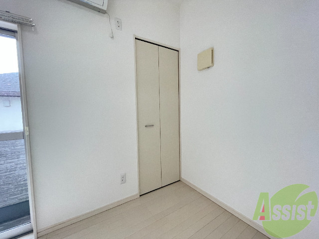 収納　収納がありました。お洋服や荷物はここへ。