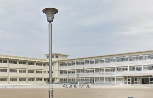 小学校　調布市立若葉小学校（小学校）まで238m