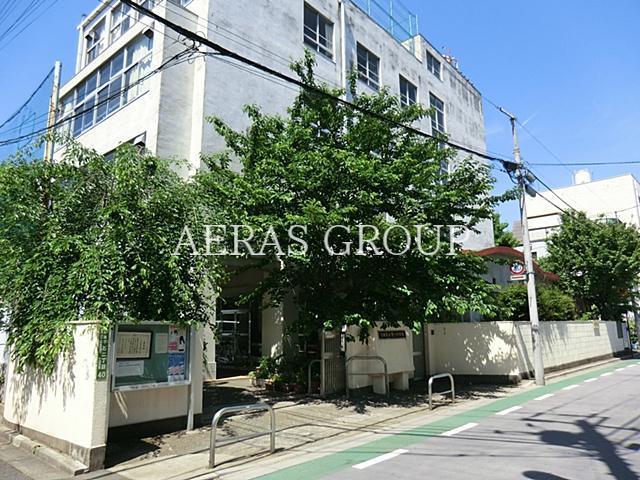 中学校　文京区立第十中学校（中学校）まで787m