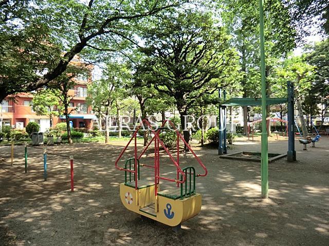 公園　文京宮下公園（公園）まで360m