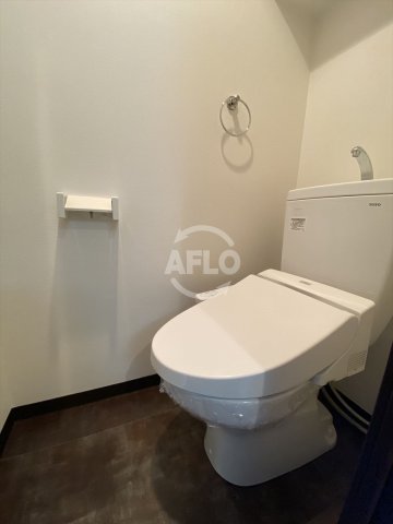 トイレ　S-RESIDENCE淀屋橋　温水洗浄便座