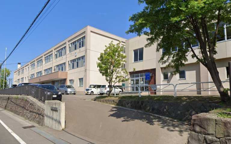 小学校　潮見台小学校（小学校）まで926m