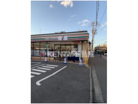 コンビニ　セブンイレブン 大田区西蒲田1丁目店（コンビニ）まで119m