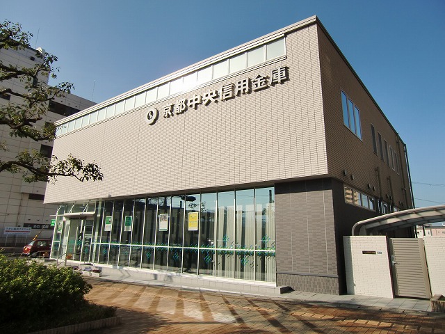 銀行　京都中央信用金庫堅田支店（銀行）まで387m