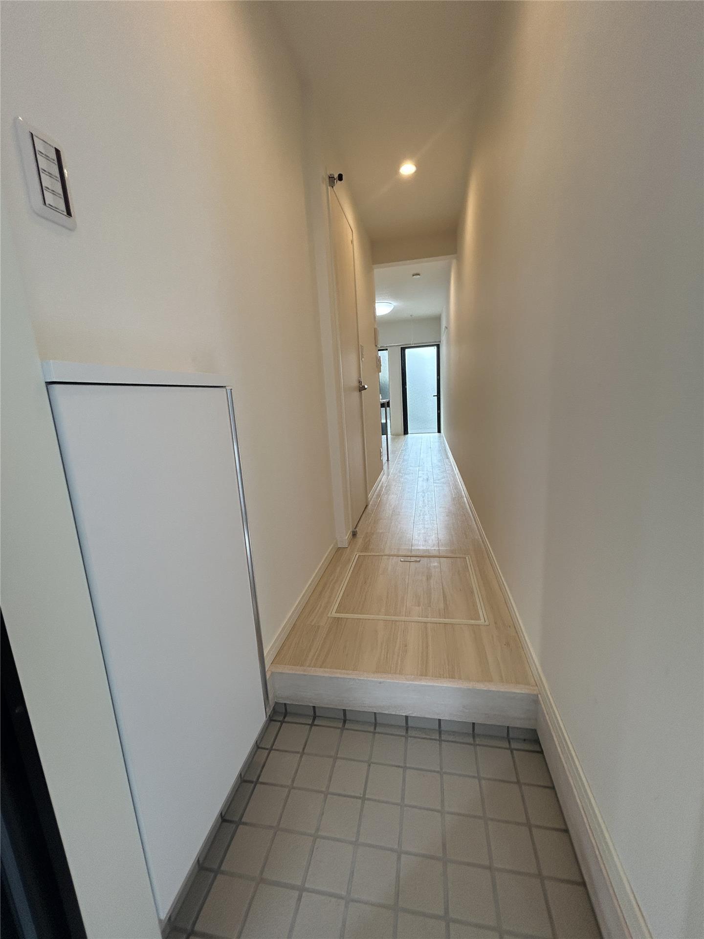 玄関　※建築中のためイメージ写真です