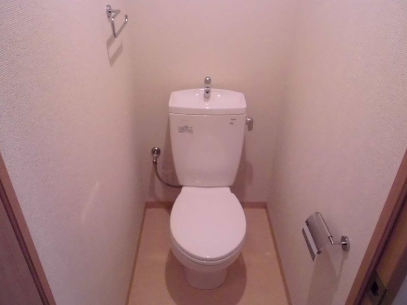 トイレ　コンパクトで使いやすいトイレです