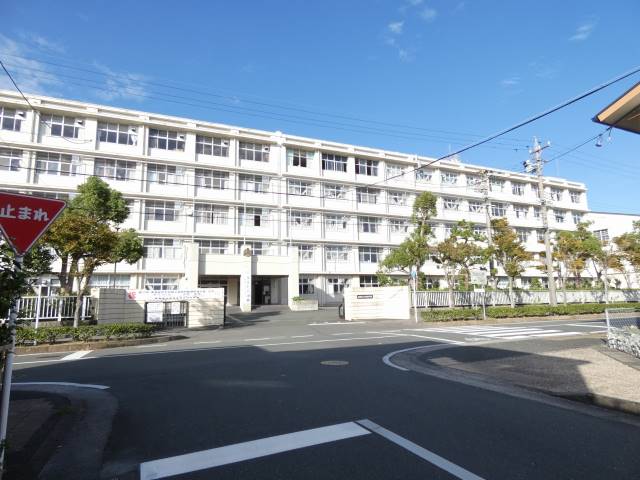 高校・高専　静岡県立湖西高校（高校・高専）まで303m