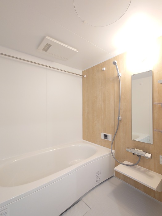 バス・シャワールーム　浴室暖房換気乾燥機