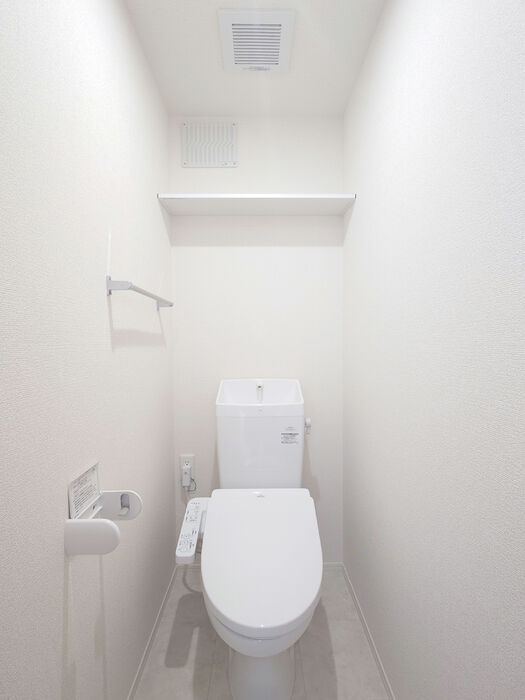 トイレ　温水洗浄暖房便座