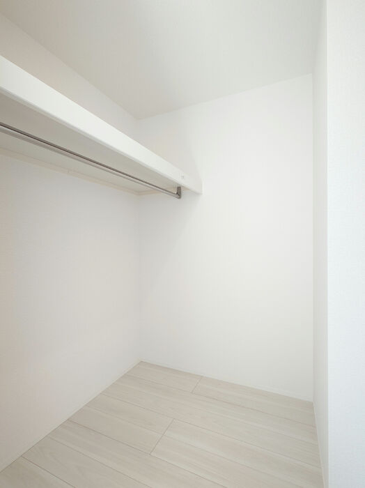 収納　ウォークインクローゼット