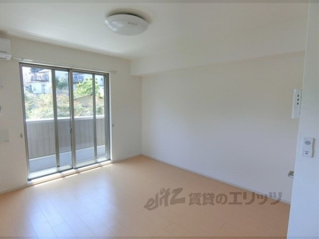 居室・リビング　居室