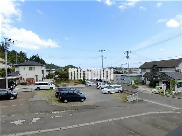 眺望　１階ですが高さがあり、人通りが気になりません。