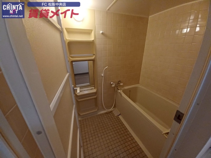 バス・シャワールーム　別部屋の写真です