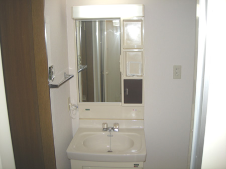 洗面設備　広い洗面スペース