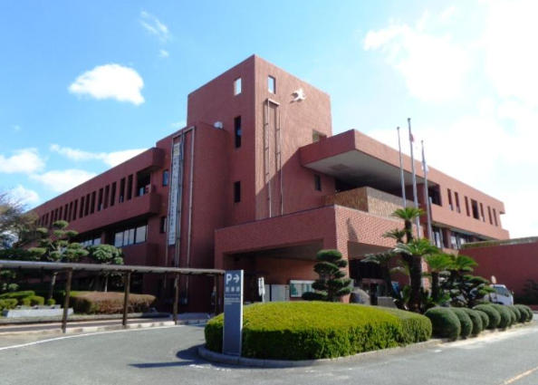 役所　福津市役所福間庁舎（役所）まで2021m