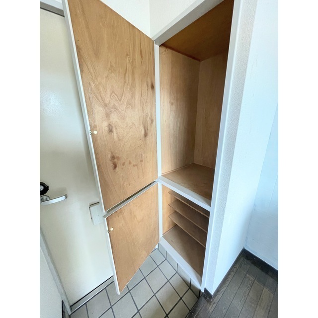 収納　下段は下駄箱です♪