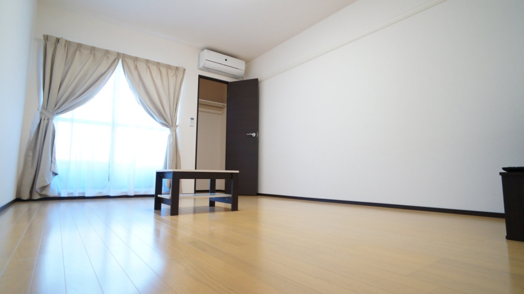 居室・リビング　明るいお部屋で憧れの一人暮らし。