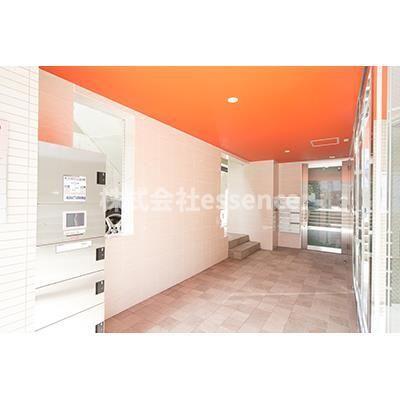 エントランス　弊社ではオンライン対応・現地対応可能です♪