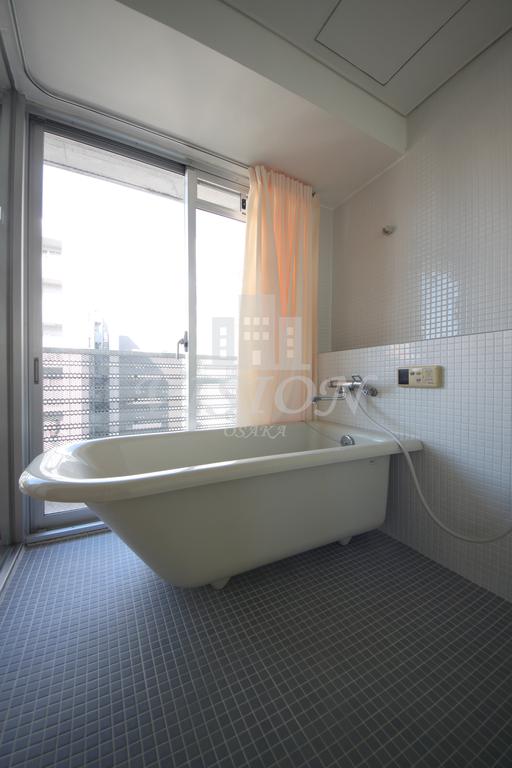 バス・シャワールーム　別タイプのお部屋の写真になります。