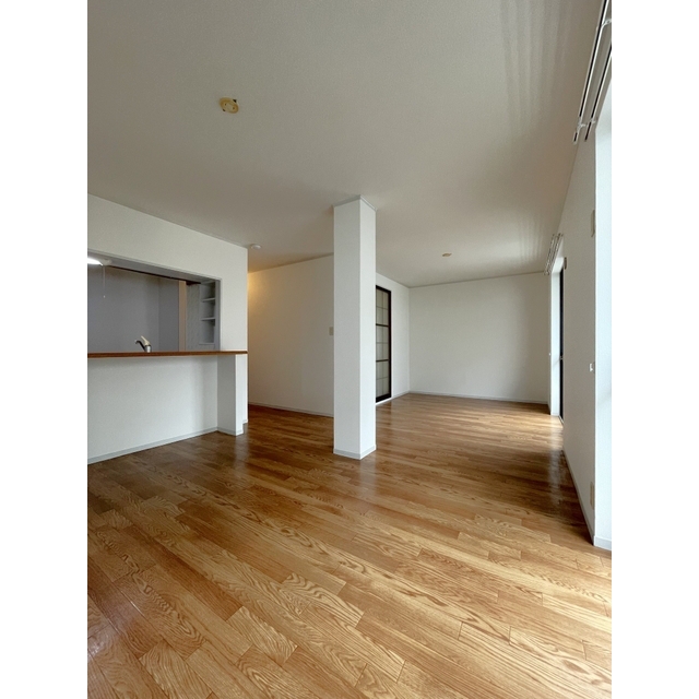 居室・リビング　ＬＤＫ１３帖