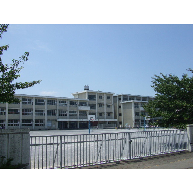 中学校　陽南中学校（中学校）まで600m