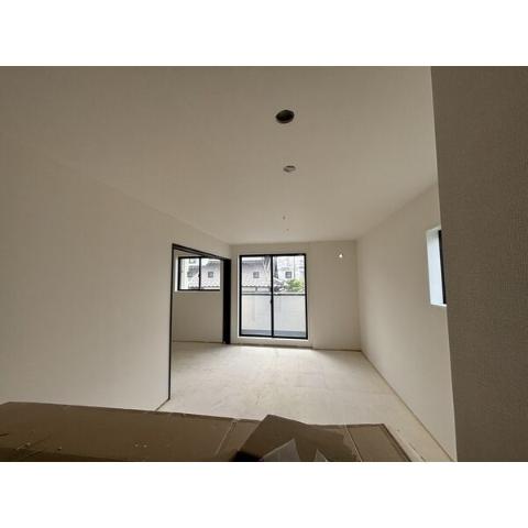 居室・リビング　室内