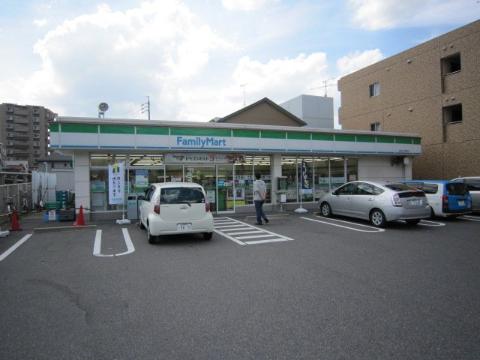 その他　ファミリーマート茶屋が坂駅前店（その他）まで758m