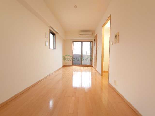 居室・リビング　別階層の参考写真になります。