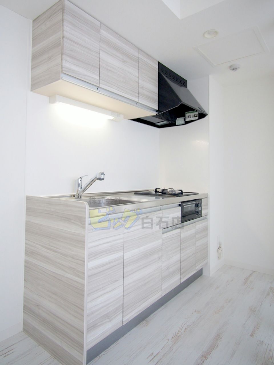 キッチン　人気の独立式システムキッチンです♪