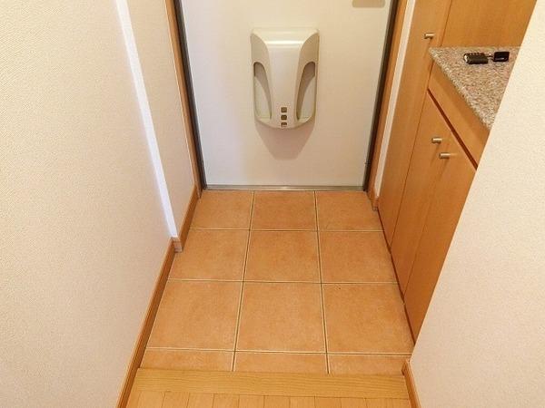 玄関　シューズボックスあり！