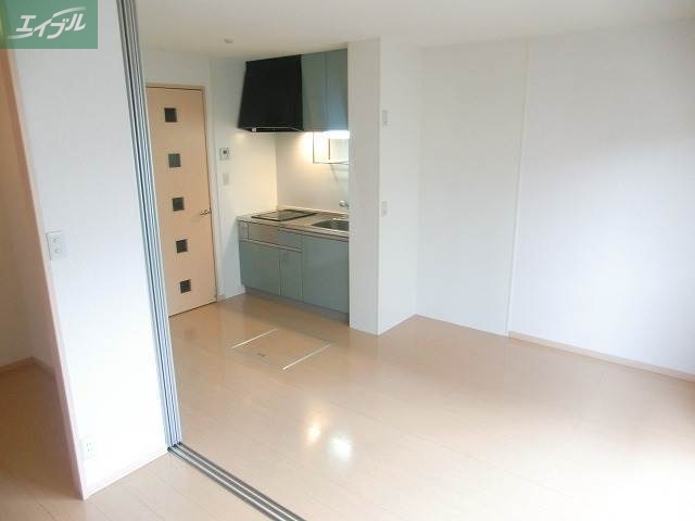 居室・リビング　明るい室内