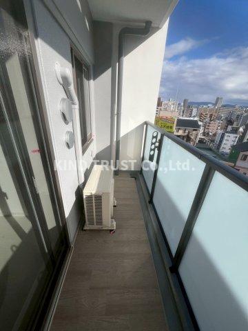 バルコニー　バルコニーからの眺めを楽しみながら食事をしませんか