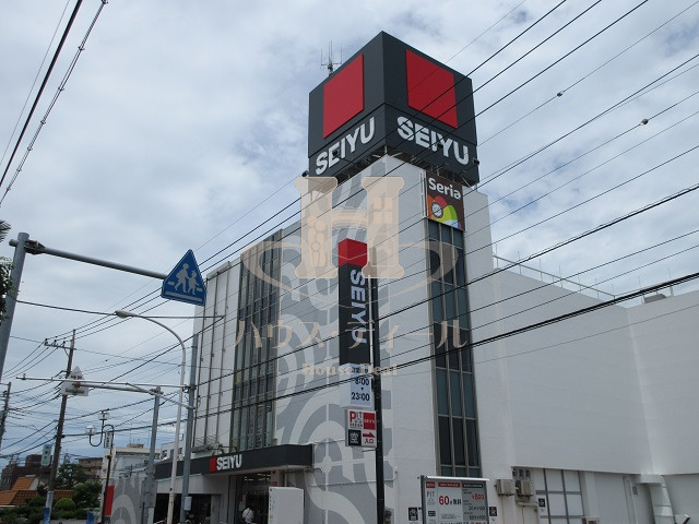 スーパー　西友 鳩ヶ谷店（スーパー）まで689m