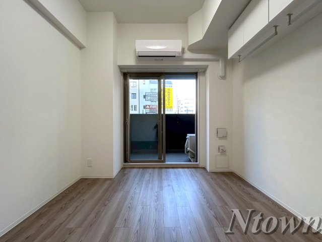 その他　ゆったり過ごせる居間です