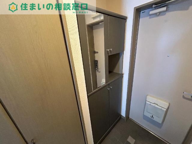 玄関　下駄箱
