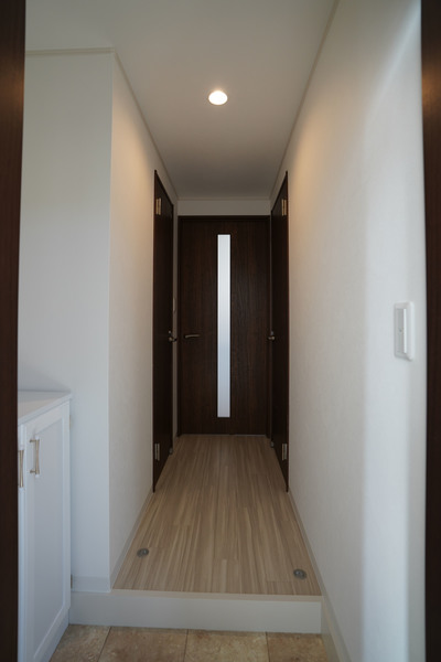玄関　同じ建物の別なお部屋