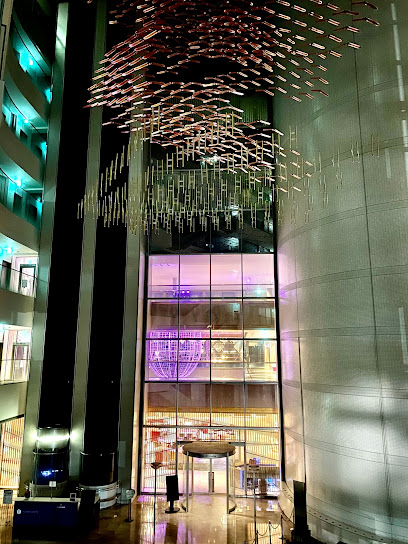 その他　ヒルトンプラザイースト（その他）まで900m