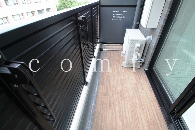 バルコニー　バルコニー