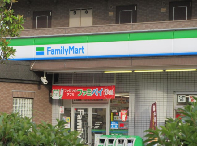 コンビニ　ファミリーマート 稲永駅前店（コンビニ）まで114m