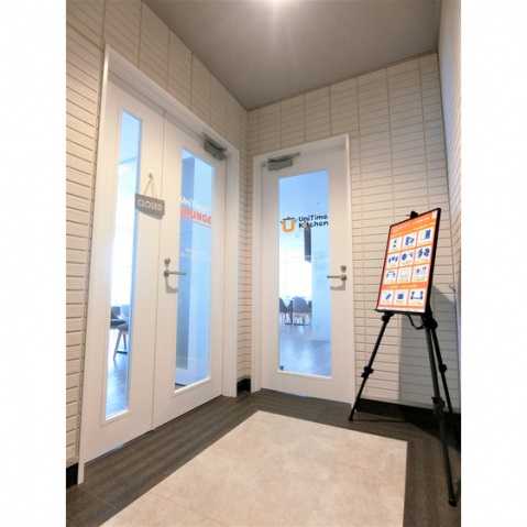 エントランス　エントランス