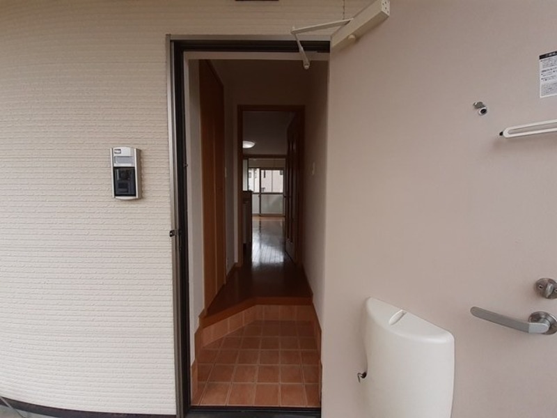 玄関　図面と現状に相違がある場合には現状を優先