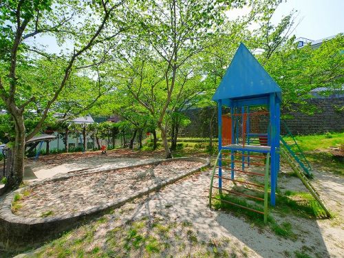 公園　北新町子供の広場（公園）まで480m