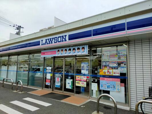 コンビニ　ローソン 福岡今宿三丁目店（コンビニ）まで713m